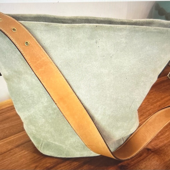 Coach - Picture 13 of 16